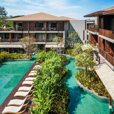 Andaz-Pattaya-Jomtien-Beach-Watercourt-Pool