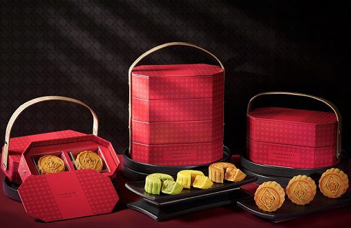 Giftbox -Christian Dior Cruise 2023 Moon Cake SET, Food & Drinks
