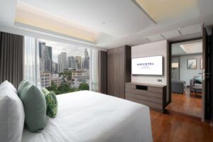 Novotel Living Bangkok Sukhumvit Legacy Executive Suite - King Bedroom