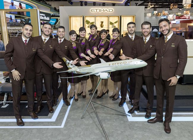 Etihad Airways Wins Double Awards for Cabin Crew Service